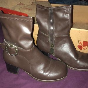 Dark brown “starbrite” girls jeweled boots